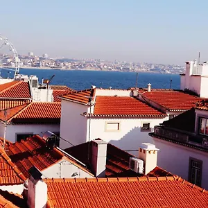 Apartment Sea View Wterrace 2 Mins From In Old Town, Cascais